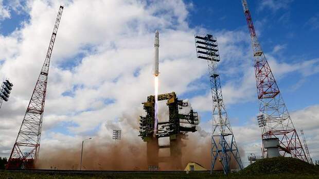 Ракета «Ангара-1.2» с военными спутниками стартовала с космодрома Плесецк