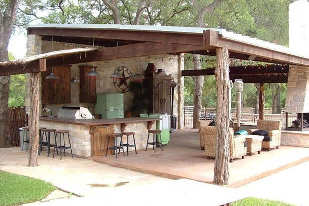 Деревенское Патио кухни и бар