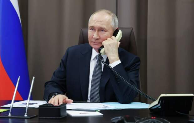 Путин и Пезешкиан обсудили развитие связей Москвы и Тегерана