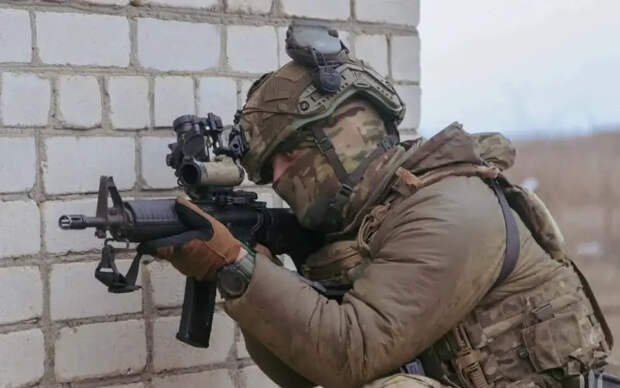 Командование ВСУ перебросило в Курскую область свыше 320 военнослужащих десантно-штурмовых подразделений
