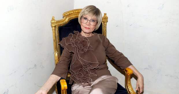 Трагедия на сцене: что ждет творческую династию Веры Алентовой?