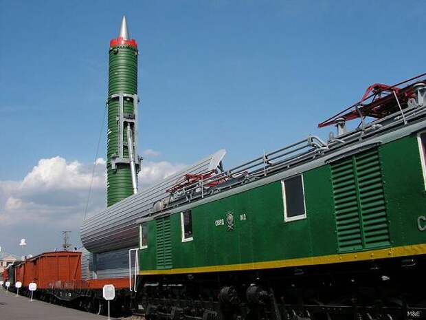 Россия вновь поставит на вооружение боевые железнодорожные ракетные комплексы “Молодец”