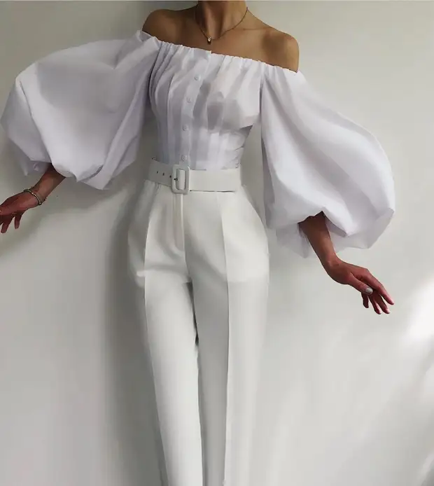 Модные блузки весна 2022: модели, которые должны быть в вашем гардеробе