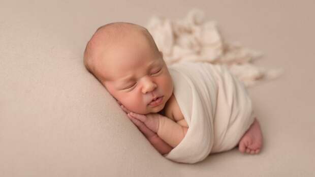 Первым "новогодним" ребенком в Алтайском крае стала девочка