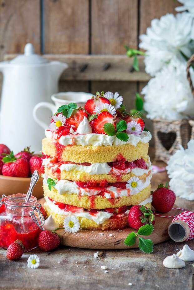 Strawberry-cake_1blog.jpg
