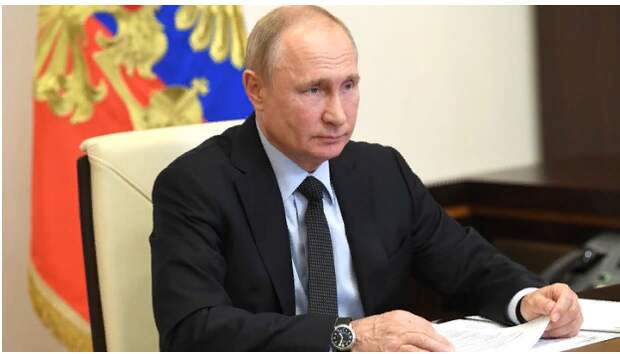 "Вы ответственные, сильные…": Путин обратился к выпускникам российских школ и университетов