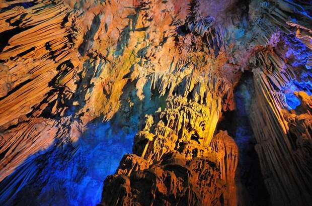 Красочные фотографии Пещеры China_031