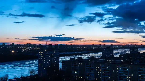 В Омске продлили режим неблагоприятных метеоусловий