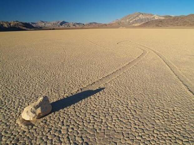 Долина двигающихся камней (Racetrack Playa) (16 фото)