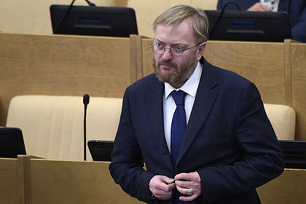 Российским школьникам предложили учить гимн Российской империи