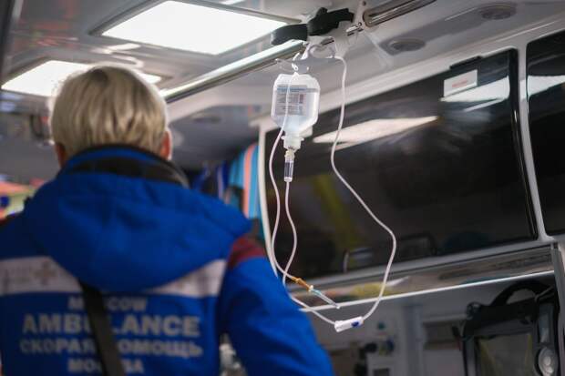 В Петербурге задержали женщину, напавшую на фельдшера скорой помощи