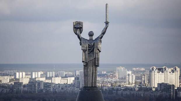 Politico указала на отсутствие направления у «коалиции желающих» помочь Украине