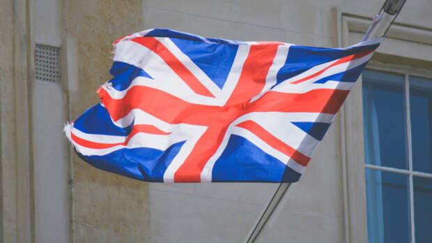 Экс-жену принца Эндрю могут арестовать в случае возвращения в Великобританию