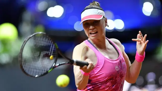 Звонарёва снялась с Australian Open из-за травмы