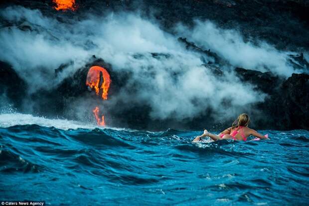 Первая женщина, проплывшая на серфе вокруг действующего вулкана Килауэа на Гавайях вулкан, женщина, извержение, серф