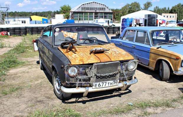 Жи-фест: самые крутые автомобили с самого крутого народного авто-фестиваля России.