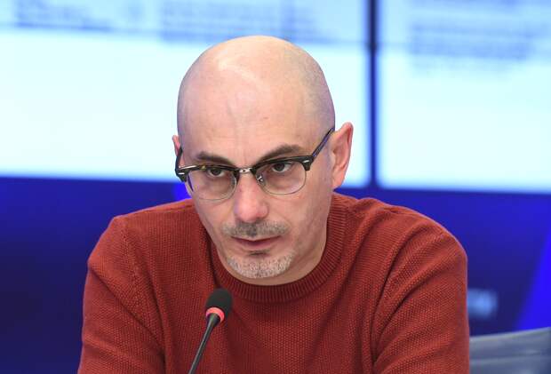 Известный журналист назвал уехавших из России людей «грязью из-под ногтей»