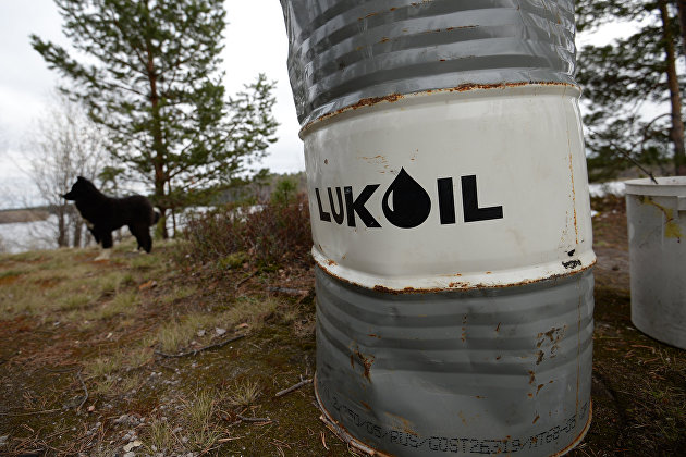 Цены на нефть временно уходили в минус после новостей из США