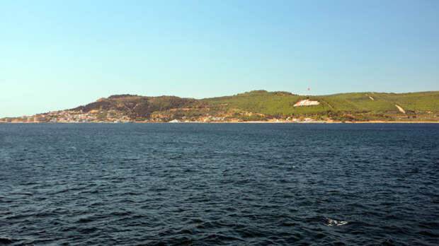 Шедший из России танкер заблокировал пролив Дарданеллы