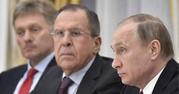 В Кремле недоумевают в связи с обвинениями США о преследовании американских дипломатов