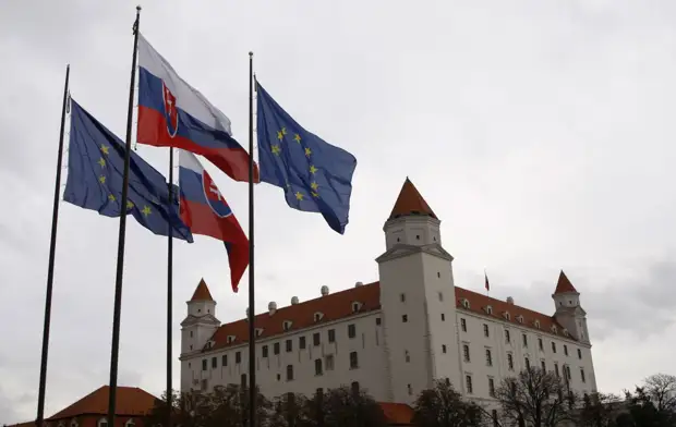 Словакия передала Украине ракетно-зенитный комплекс С-300, сообщают СМИ