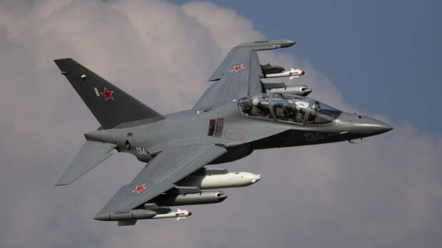 Дандыкин рассказал, как закупка самолетов Як-130 преобразит ВМФ России