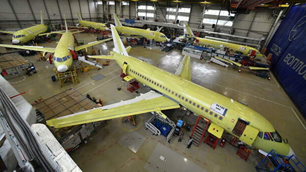 Санкции делают Superjet неконкурентоспособным по цене, заявил Борисов