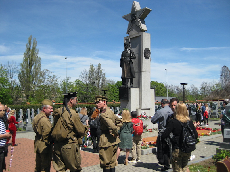 Прага, Олшанское военное кладбище, 09.05.2021 Прага, Олшанское военное кладбище, 09.05.2021