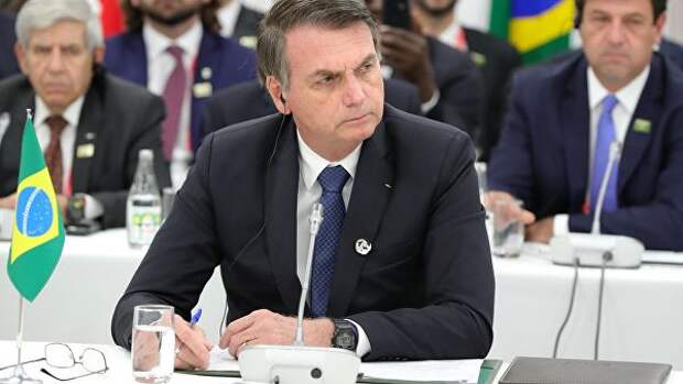 Президент Бразилии Жаир Болсонару на саммите Группы двадцати Президент Бразилии Жаир Болсонару на саммите Группы двадцати