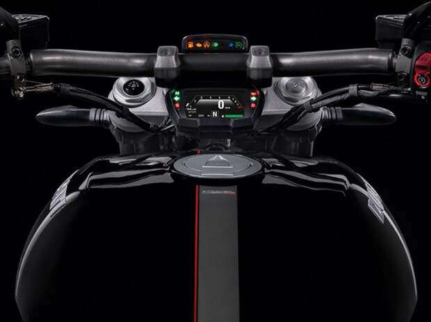 Ducati XDiavel – супербайк для бесконечной дороги