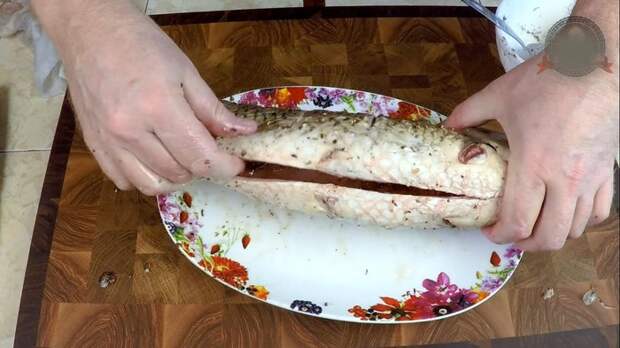 Сазан запечённый и фаршированный гречкой С дедом за обедом, Кулинария, Сазан, В духовке, Рыба, Вкусно, Видео, Длиннопост