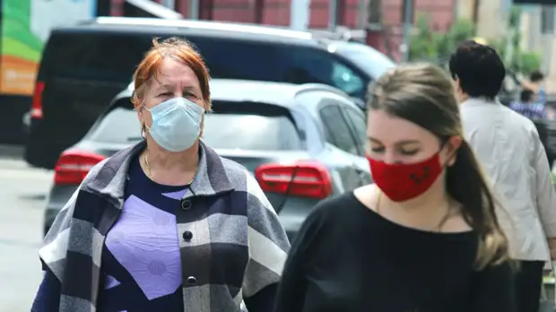 В КБР вводят самоизоляцию для непривитых неработающих граждан от 60 лет