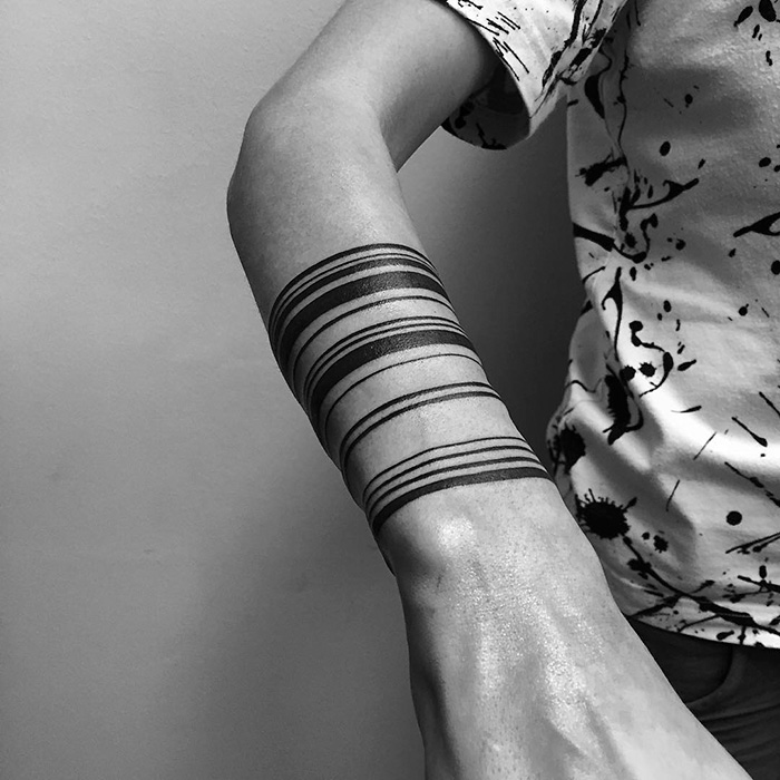 Suprematism-inspired-digital-minimalist-tattoos-stanislaw-wilczynski