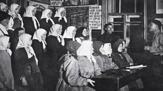 Ученье — свет: тест RT о ликвидации безграмотности в постреволюционной России