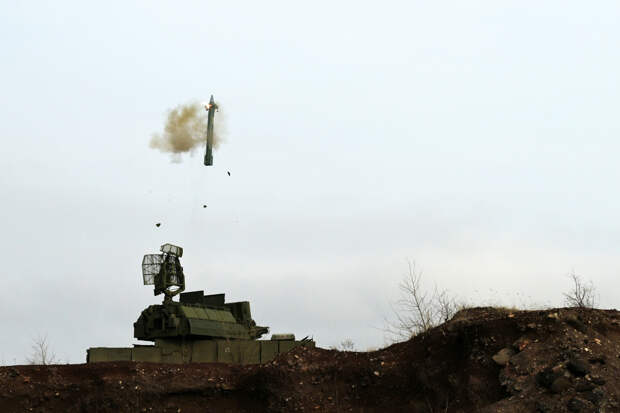 Средства ПВО сбили свыше 60 летевших на Москву БПЛА