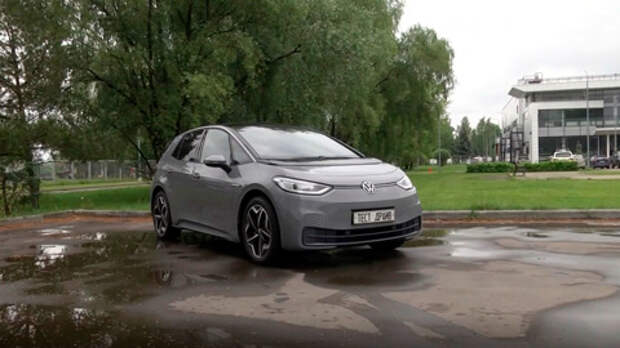Машина, на которой редко тормозишь: тест-драйв Volkswagen ID.3