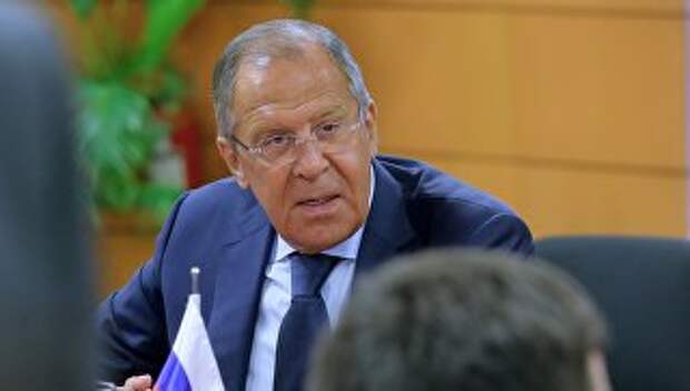 Сергей Лавров во время встречи с государственным секретарем США Рексом Тиллерсоном в Маниле. 6 августа 2017 Сергей Лавров во время встречи с государственным секретарем США Рексом Тиллерсоном в Маниле. 6 августа 2017