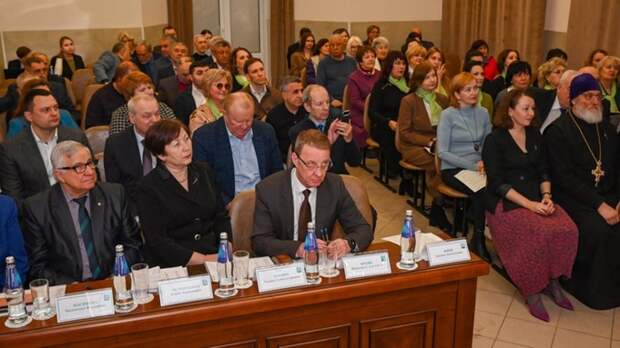 Власть и общественники Барнаула обсудили укрепление единства