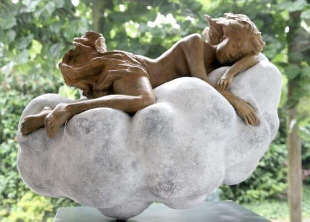 https://i0.wp.com/antipriunil.ru/wp-content/uploads/2017/09/realistic-female-sculptures-luo-li-rong-25-59c8a401762db__700.jpg?resize=625%2C448&ssl=1