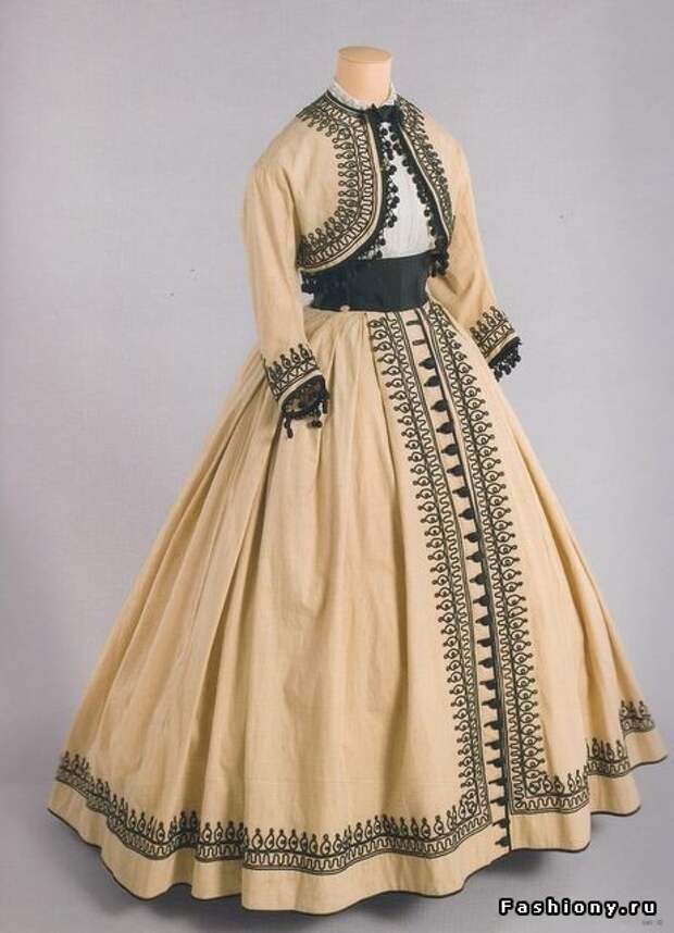 Летнее платье из музея д`Орсе, 1867 г.