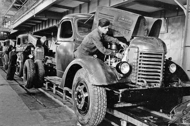 Какие автомобили делали в советских республиках? Грузинская ССР