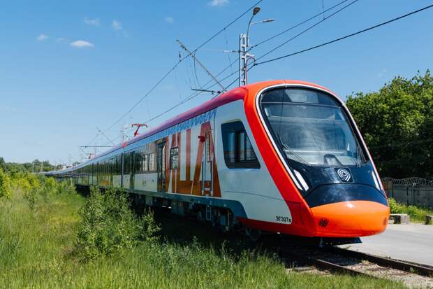 Тверской вагоностроительный завод начнет серийный выпуск электропоезда новой модификации