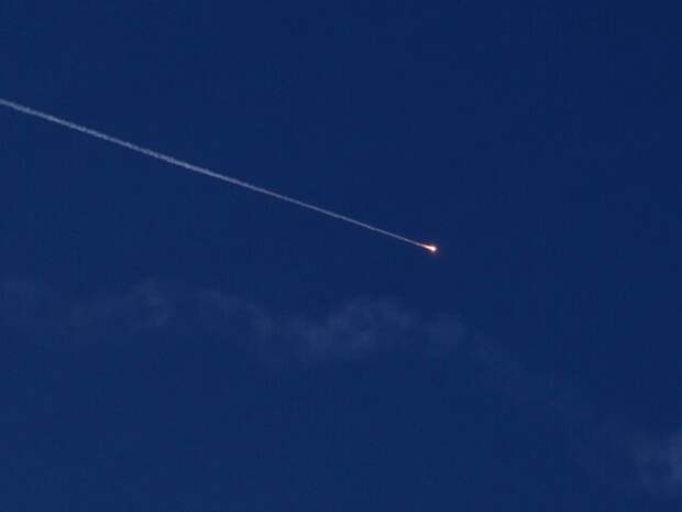 Иран запустил свыше 40 ракет по целям США и Израиля