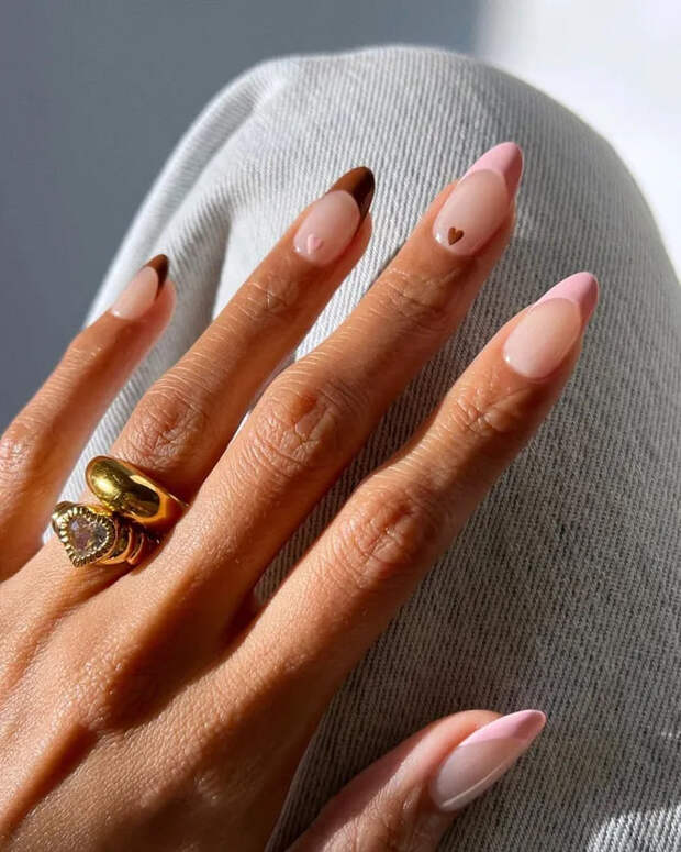 10+ идей французского маникюра на лето 2025