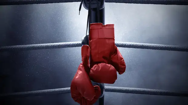 Британец Тэйлор защитил звание абсолютного чемпиона мира по боксу