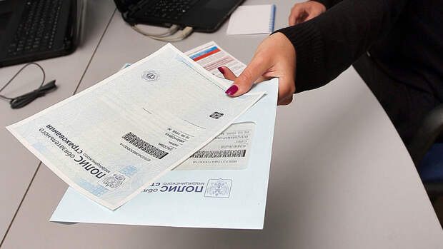 Юрист Хаминский: россияне могут получить помощь в частных клиниках по ОМС