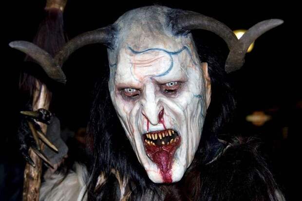Крампус садистcкий приятель Санта Клауса krampus12 Крампус садистcкий приятель Санта Клауса