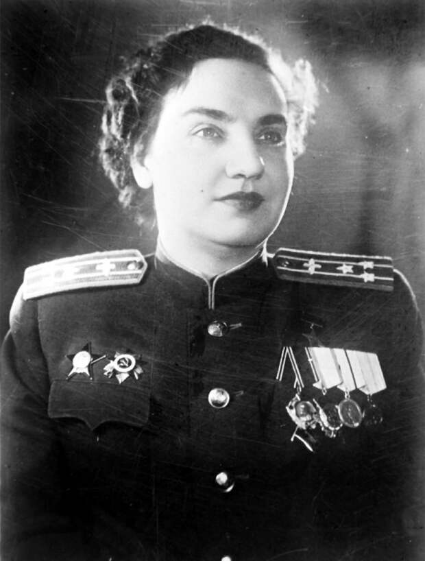 Валентина Гризодубова - летчица получившая звезду Героя СССР и чуть не угодившая под трибунал