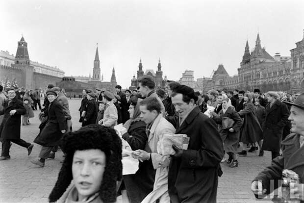 12 апреля 1961 года. Всенародное ликование СССР, гагарин, космос, ностальгия