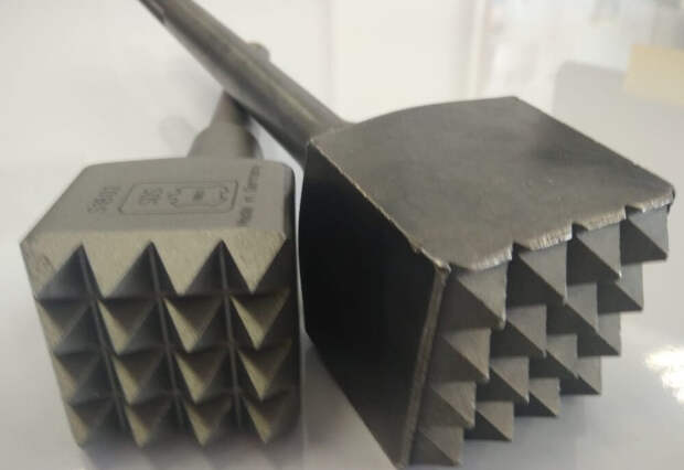 Бучарды в виде бит для пневмо и электроинструмента